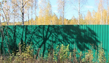 Двухметровый забор из профнастила